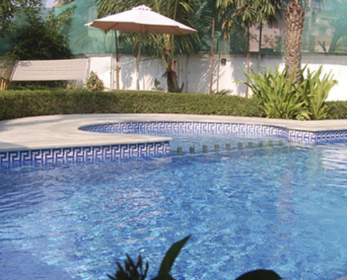 Swimming Pool Maintenance Contractors 